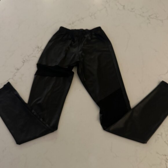 Shiny Black Leggings w/Sheer Insets on Legs - Picture 1 of 8